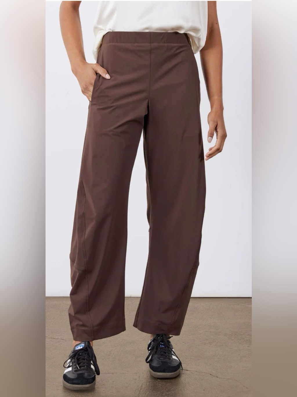 Stretch Wide-Leg Cropped Pants In Dark Brown
